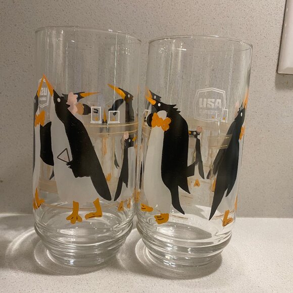 2 RARE Vintage USA GASOLINE Station Tuxedo Martini PENGUIN DRINKING GLASSES - Picture 1 of 11